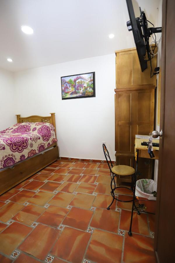 Hotel Boutique Casa Elefante Гвадалахара Екстер'єр фото